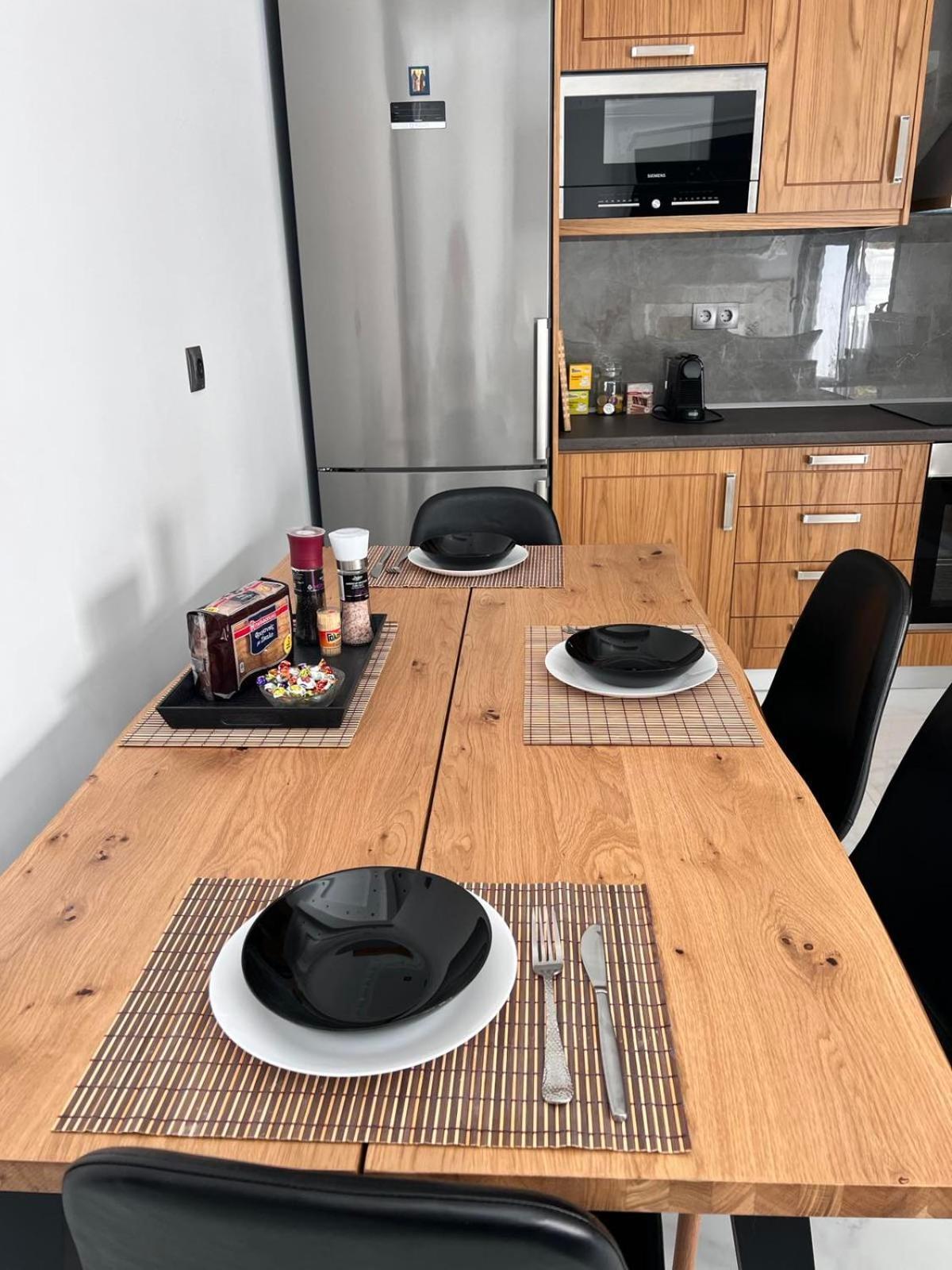 Kontis' Deluxe Furnished Apartment Loutráki Buitenkant foto