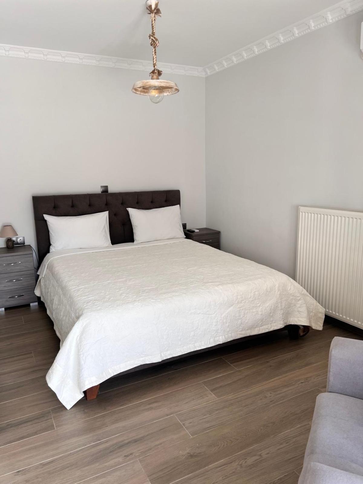 Kontis' Deluxe Furnished Apartment Loutráki Buitenkant foto